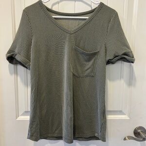 Women’s short sleeve blouse
